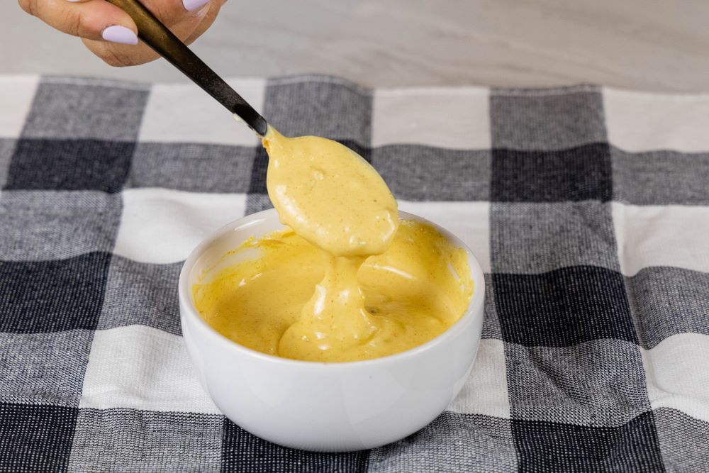 burger sauce in bowl with spoon